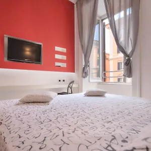 https://manin-suites.it-romehotels.com