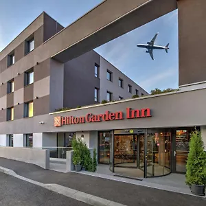Hilton Garden Bucharest Airport Otel